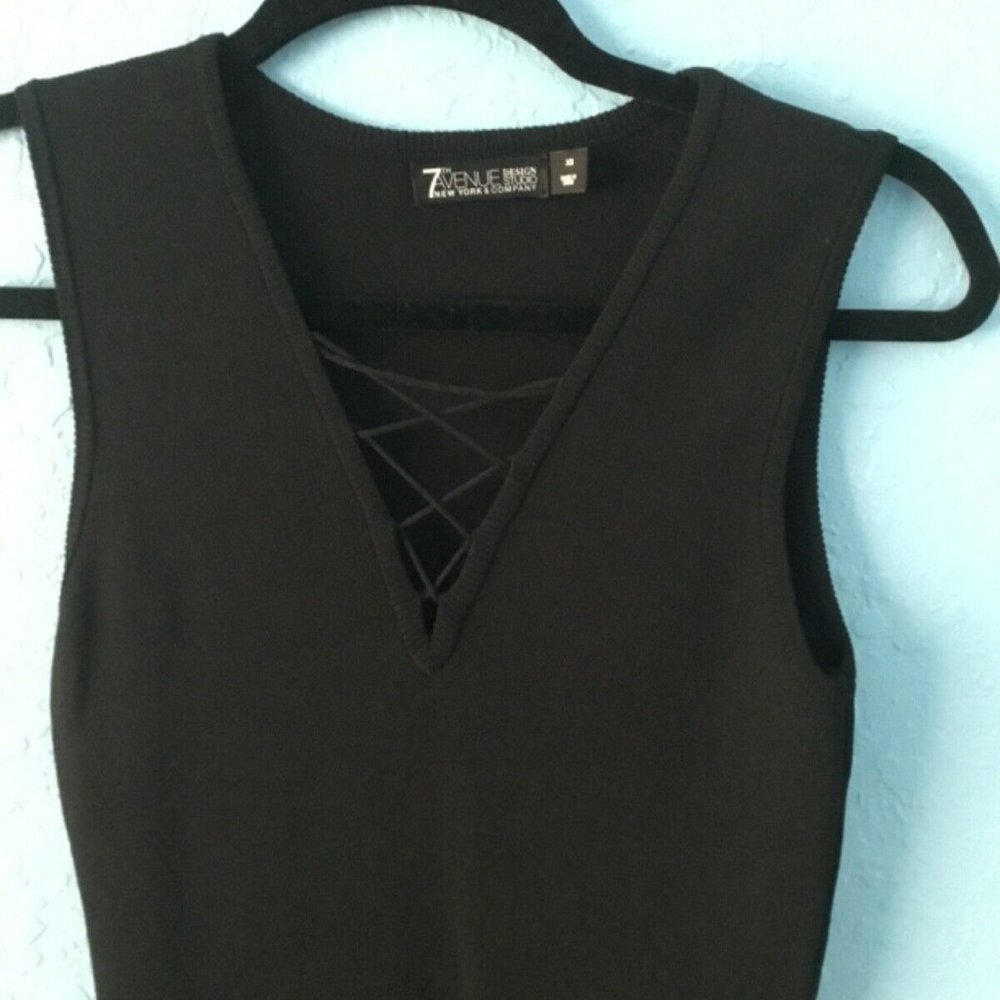 NY & Company 7th Avenue Design Body Con Dress
